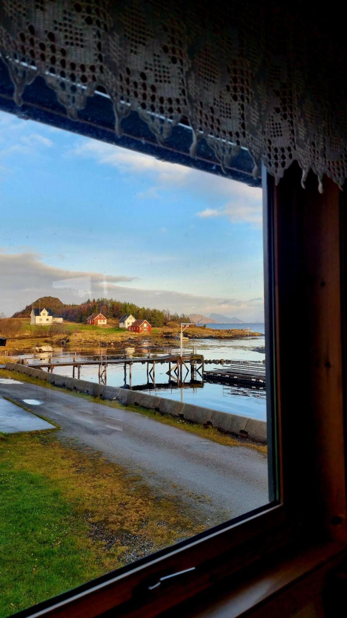 Laukvik Senja Hotel Botnhamn Eksteriør billede